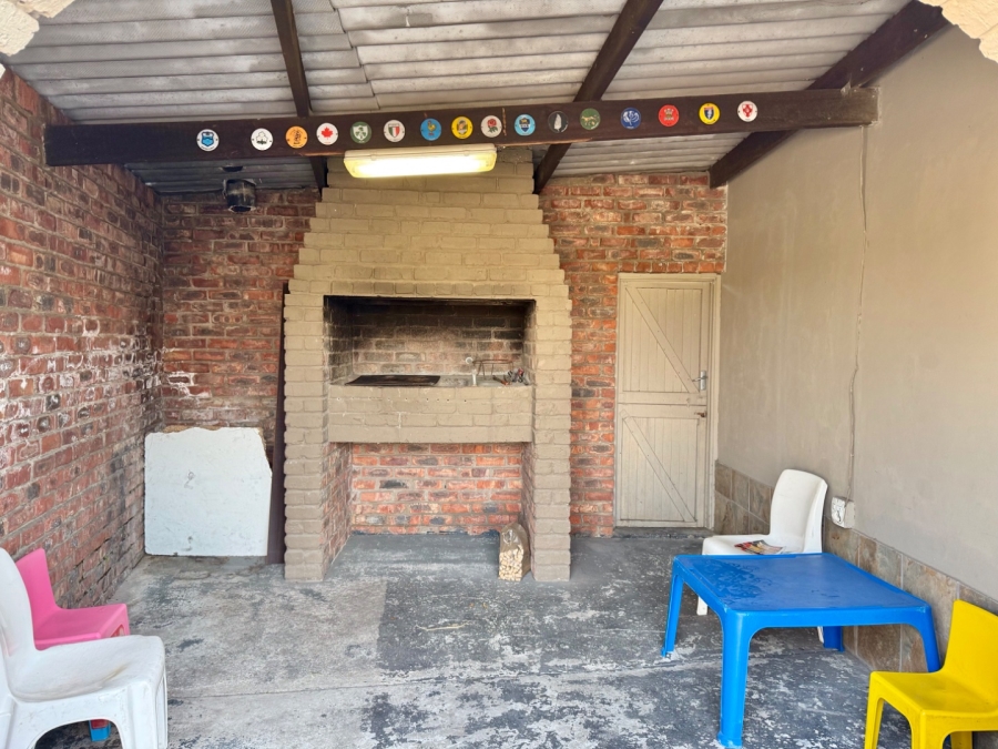 4 Bedroom Property for Sale in Sydenham Eastern Cape